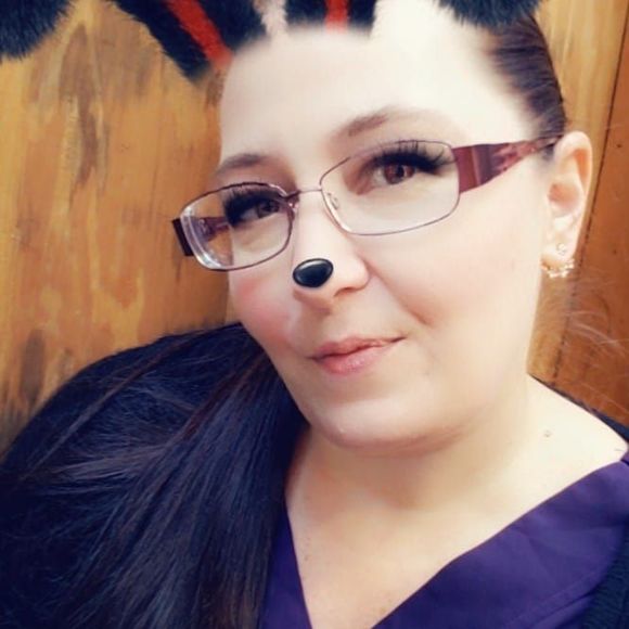 Meet your Posher, Christine - Picture 1 of 1